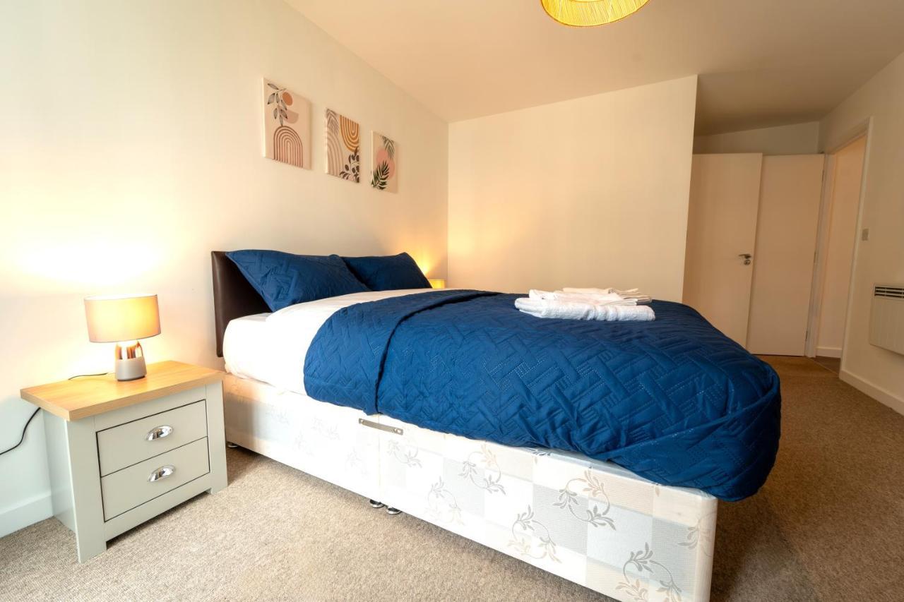 Spacious Apartment In Woking Town Centre المظهر الخارجي الصورة